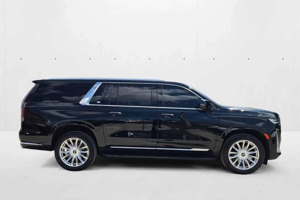 2021 Cadillac Escalade ESV Premium Luxury photo 1