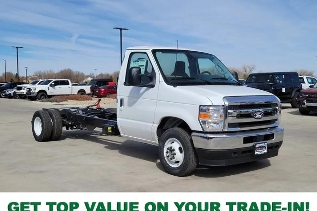 2026 Ford E-350 Base photo 1