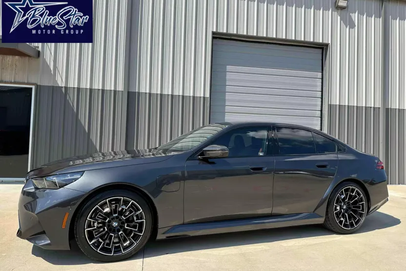 2026 Bmw M5 5 photo 1
