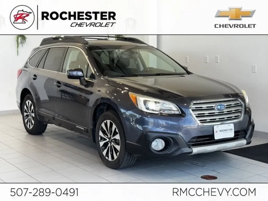 2017 Subaru Outback Limited photo 1