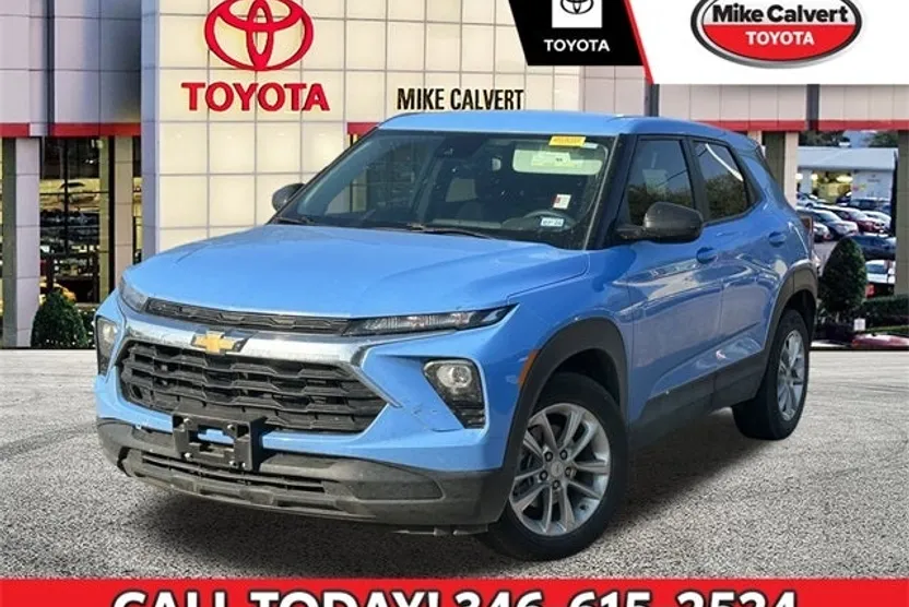 2024 Chevrolet Trailblazer LS photo 1