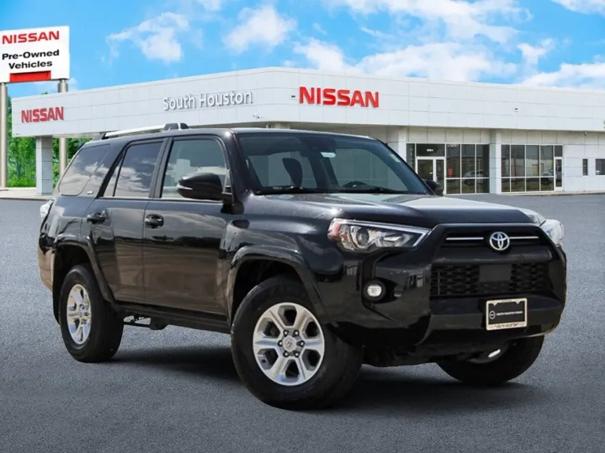 2023 Toyota 4Runner SR5 Premium photo 1