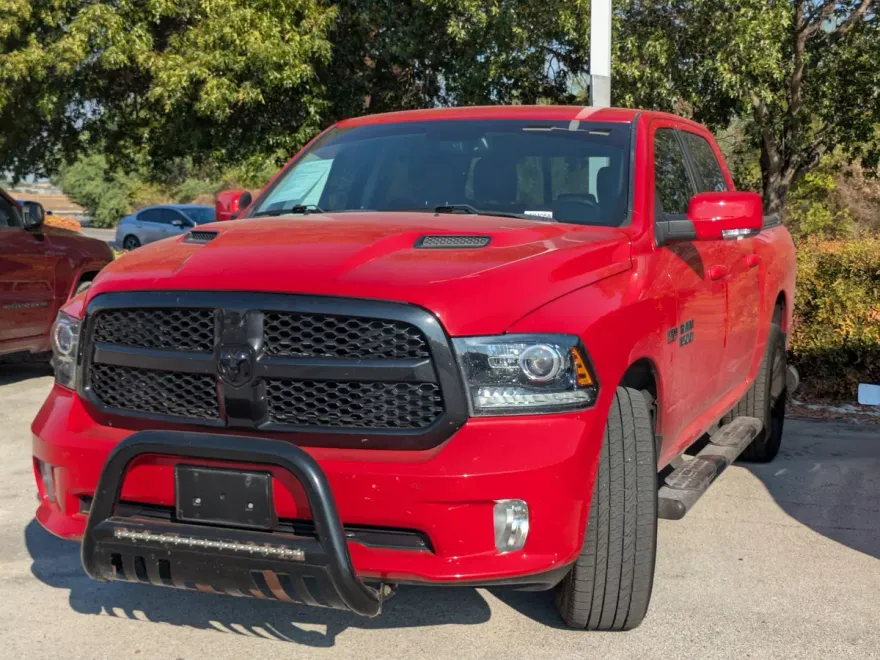 2018 Ram 1500 Sport photo 1