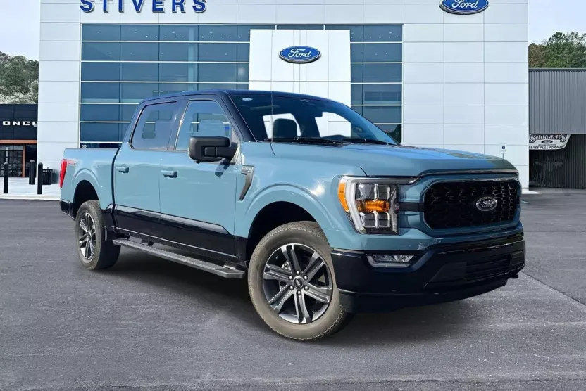 2023 Ford F-150 XLT photo 1
