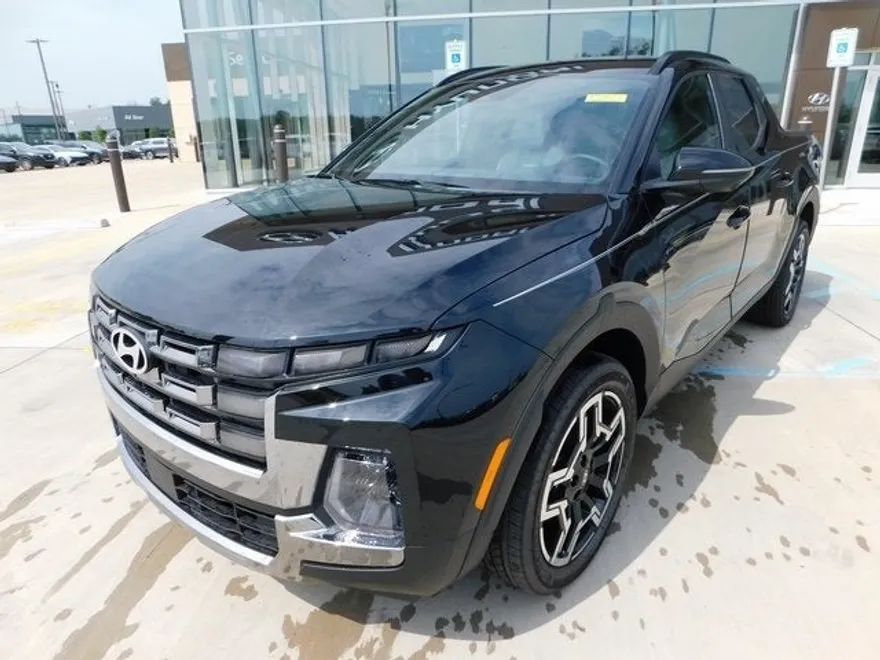 2025 Hyundai Santa Cruz Limited photo 1