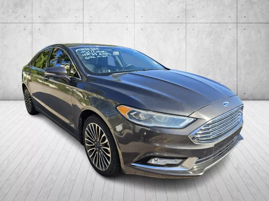2017 Ford Fusion SE photo 1