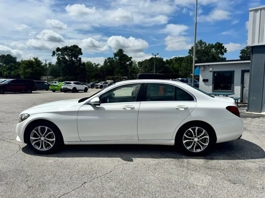 2016 Mercedes Benz C 300 photo 1