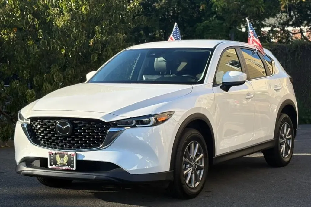 2022 Mazda CX-5 2.5 Select photo 1