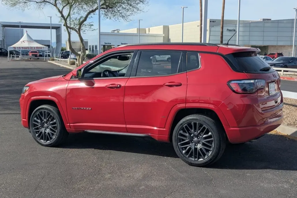 2023 Jeep Compass Limited photo 1