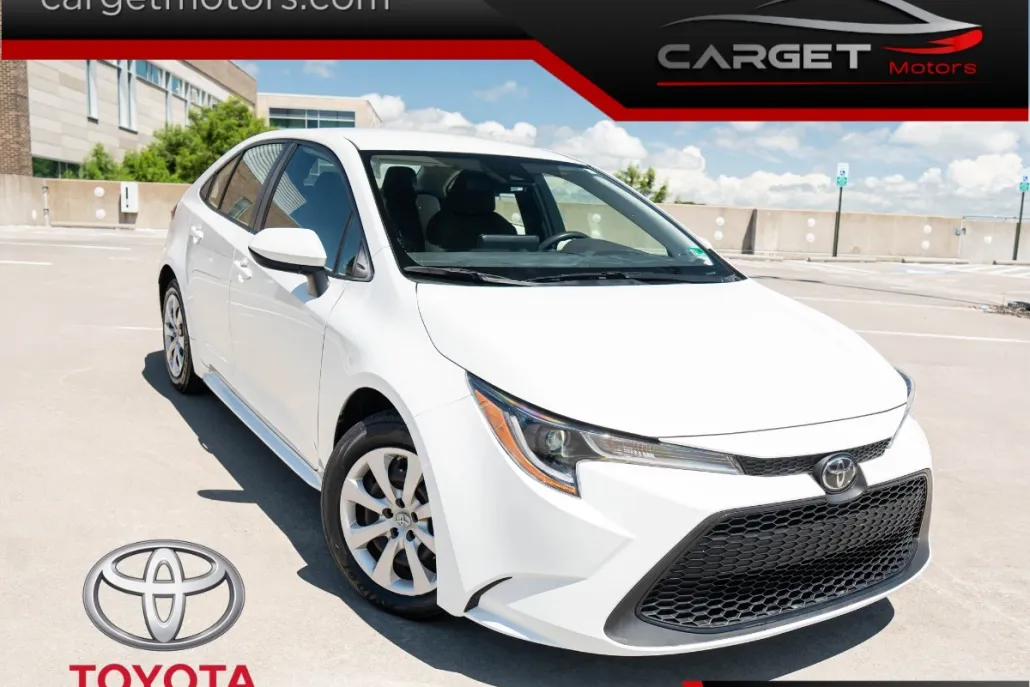 2022 Toyota Corolla LE photo 1