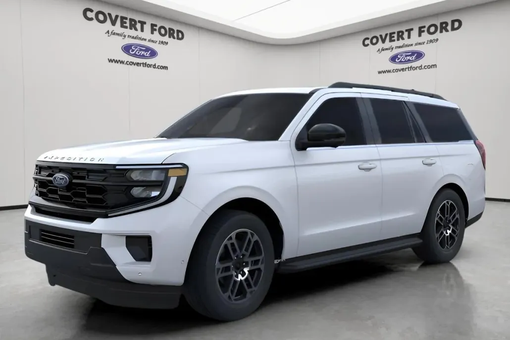 2025 Ford Expedition photo 1