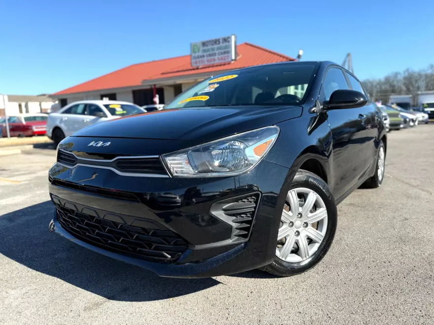 2022 Kia Rio LX photo 1