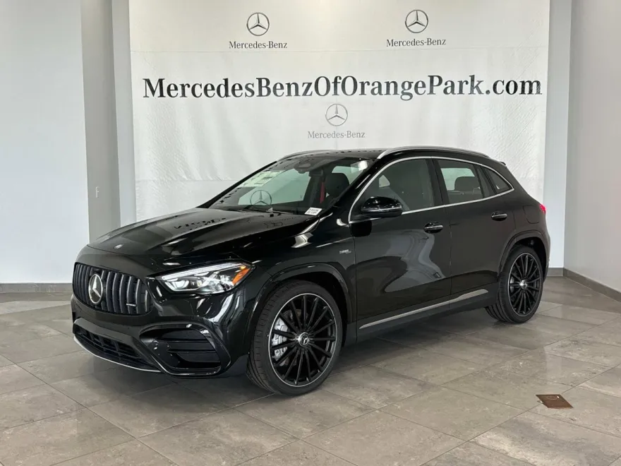 2025 Mercedes Benz GLA AMG 35 4MATIC photo 1