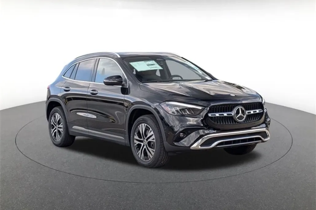 2026 Mercedes Benz GLA 250 4MATIC photo 1