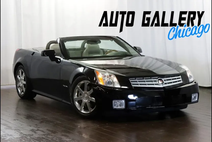 2004 Cadillac XLR photo 1