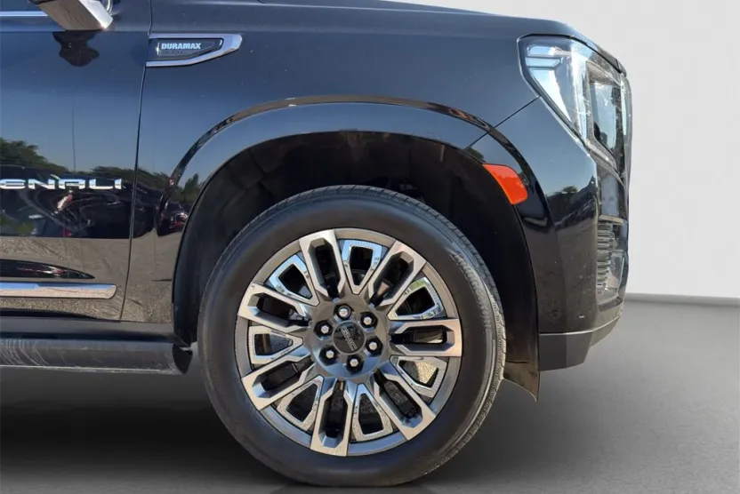 2024 Gmc Yukon Denali Ultimate photo 1