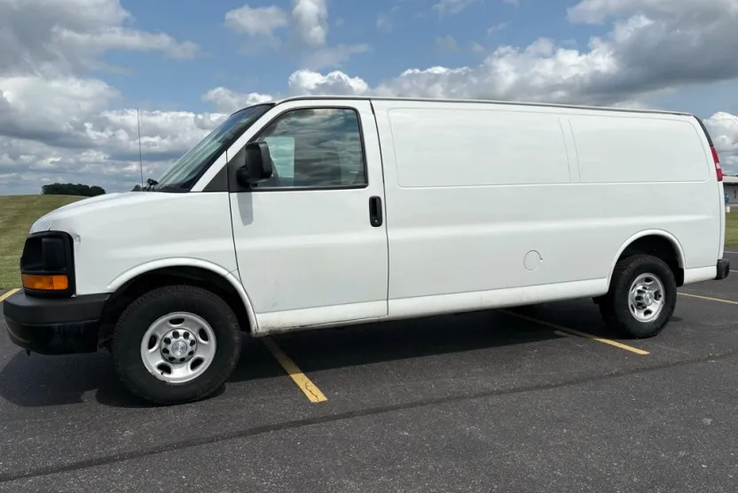 2016 Chevrolet Express 3500 Work Van photo 1