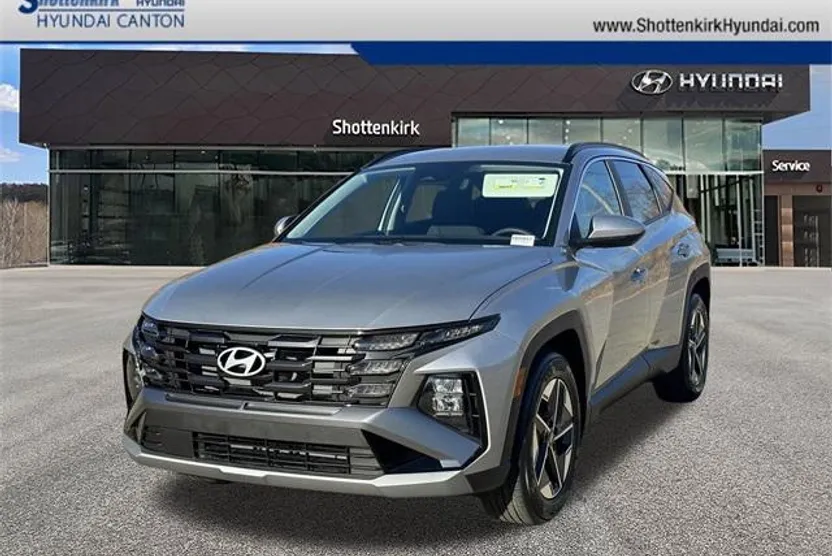 2025 Hyundai Tucson SEL photo 1