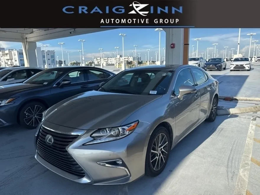 2017 Lexus ES 350 photo 1