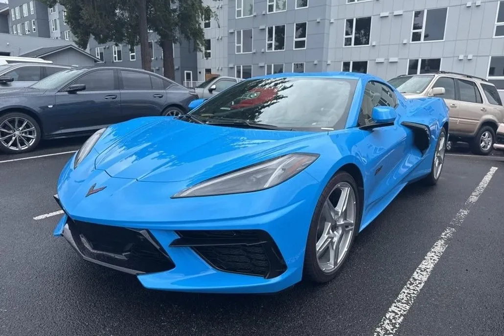 2023 Chevrolet Corvette Stingray 2LT photo 1