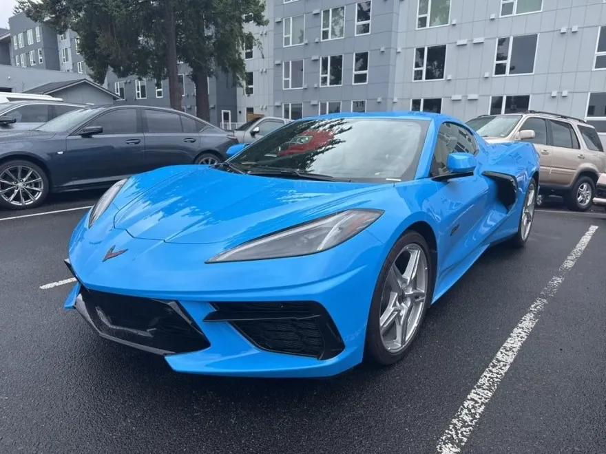 2023 Chevrolet Corvette Stingray 2LT photo 1