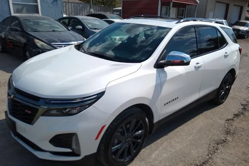 2022 Chevrolet Equinox RS photo 1