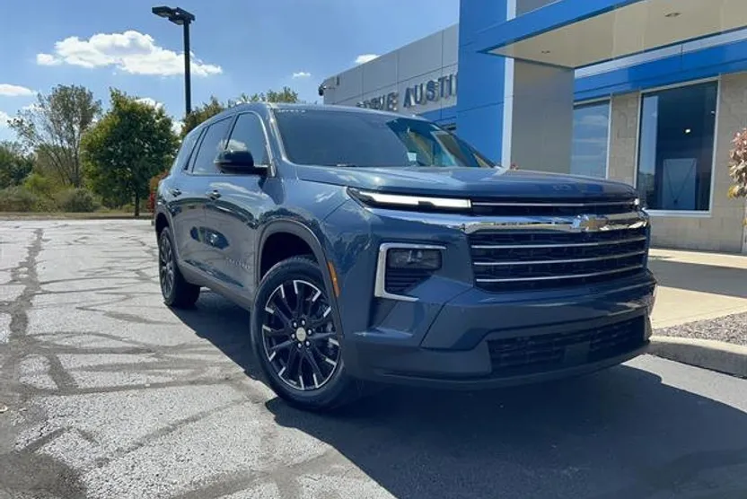 2026 Chevrolet Traverse photo 1