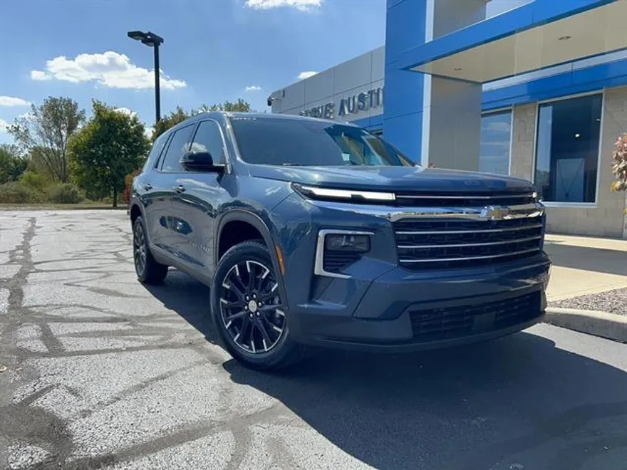 2026 Chevrolet Traverse photo 1