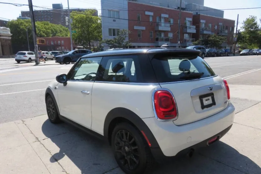 2015 Mini Cooper 2 Door Hardtop photo 1