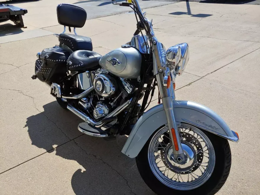 2015 Harley Davidson Heritage Softail Classic FLSTC103 photo 1