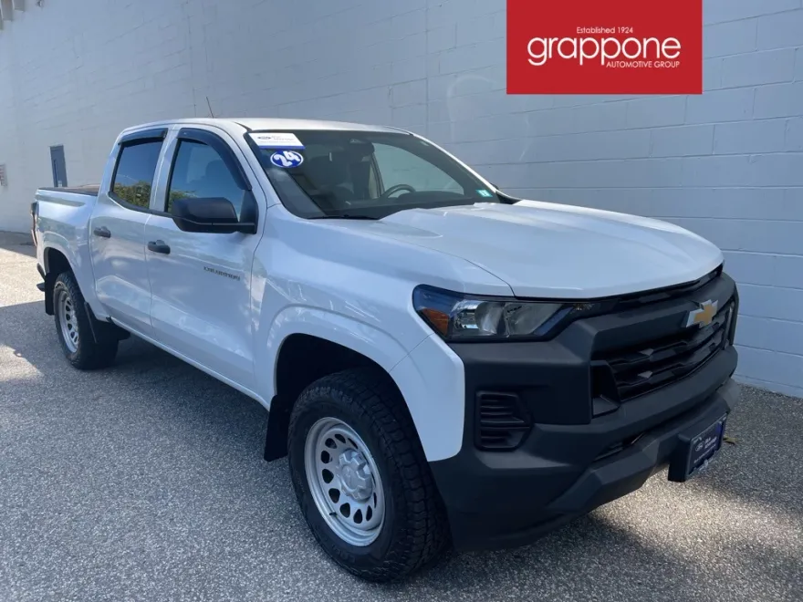 2024 Chevrolet Colorado Work Truck photo 1