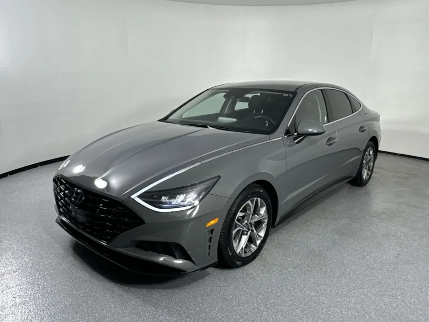 2020 Hyundai Sonata SEL photo 1