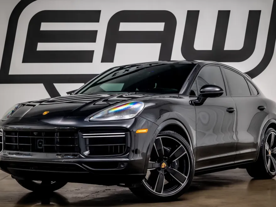 2023 Porsche Cayenne Turbo Coupe photo 1