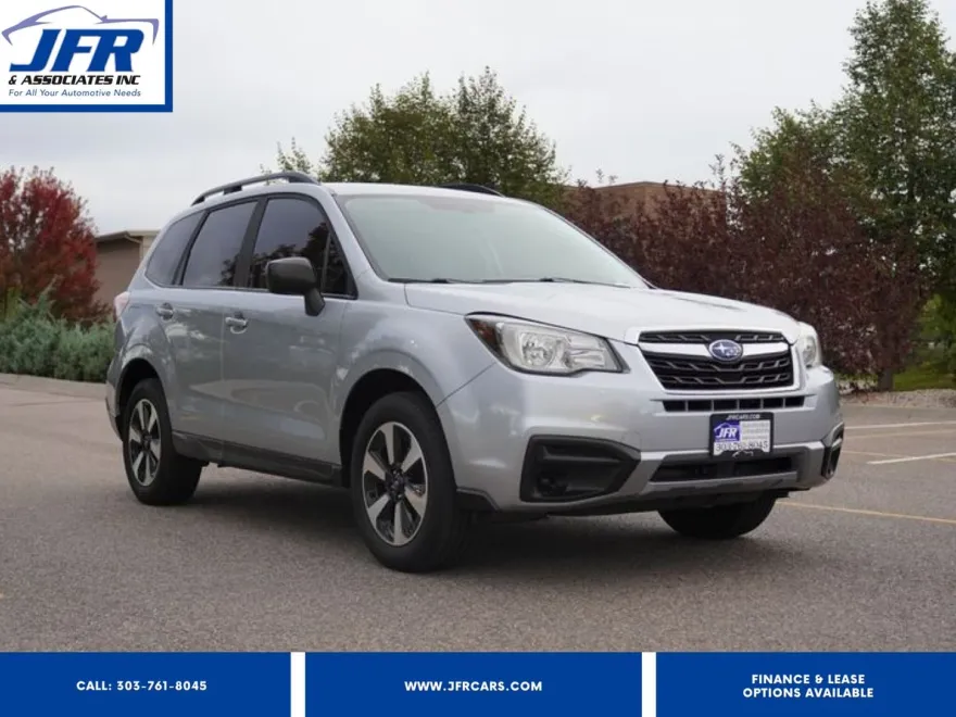 2017 Subaru Forester 2.5i photo 1