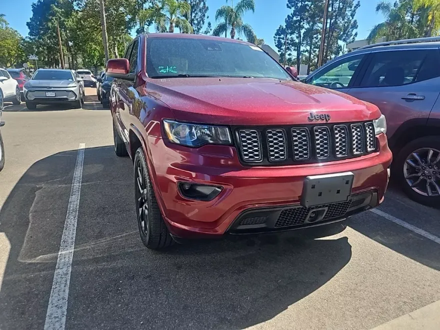 2020 Jeep Grand Cherokee Altitude photo 1