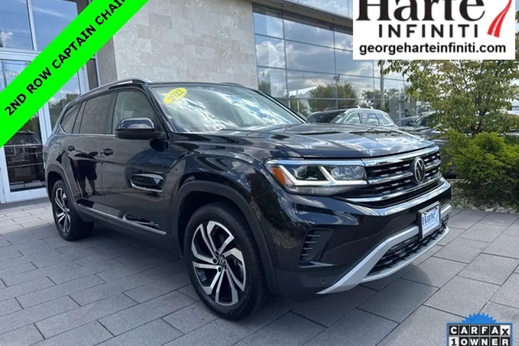 2022 Volkswagen Atlas SEL photo 1