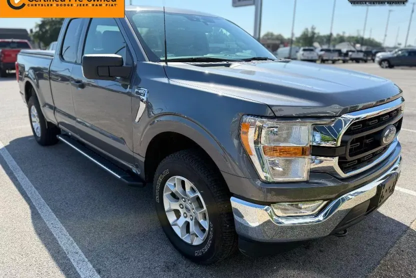 2021 Ford F-150 XLT photo 1