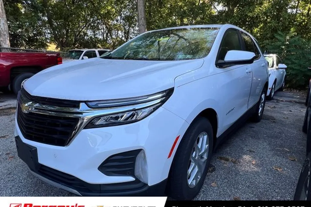 2022 Chevrolet Equinox LT photo 1