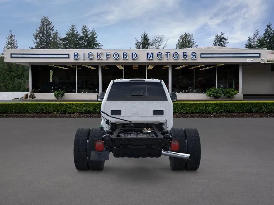 2025 Ford F-450 XL photo 1