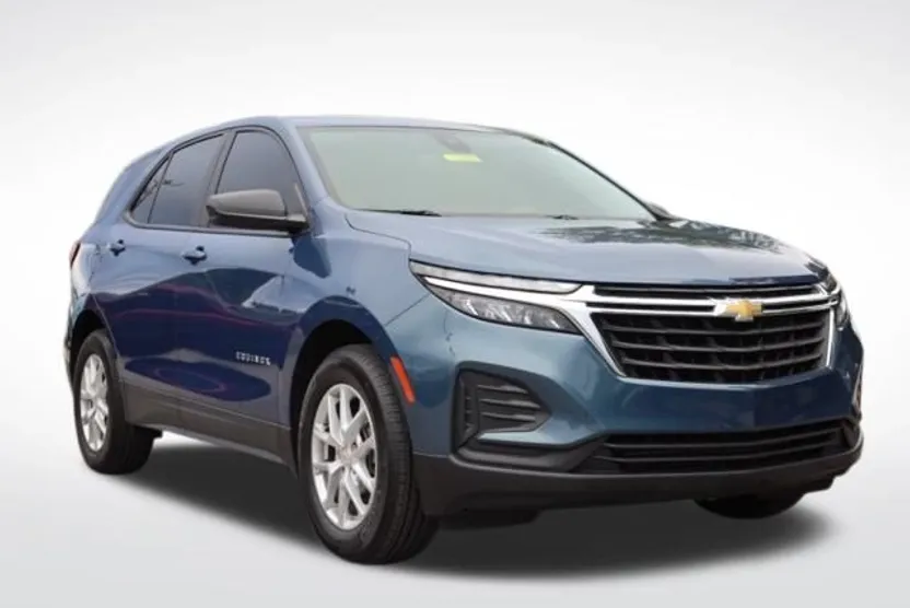 2024 Chevrolet Equinox LS photo 1