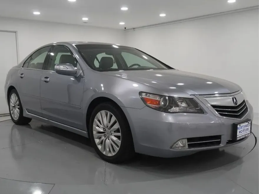 2011 Acura RL photo 1