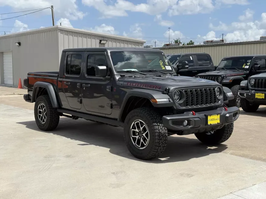 2025 Jeep Gladiator Rubicon photo 1
