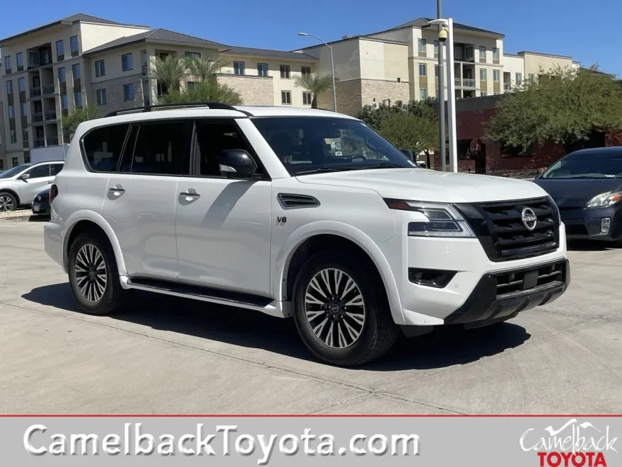 2022 Nissan Armada SL photo 1