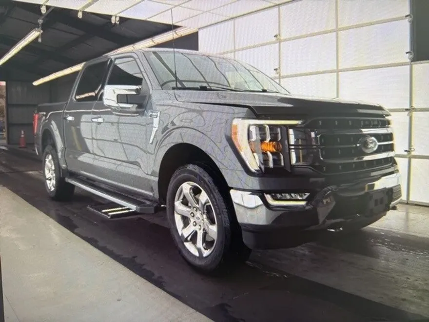 2021 Ford F-150 Lariat photo 1