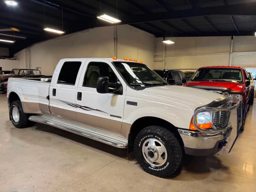 1999 Ford F-350 Lariat photo 1