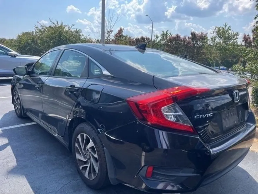 2017 Honda Civic EX photo 1