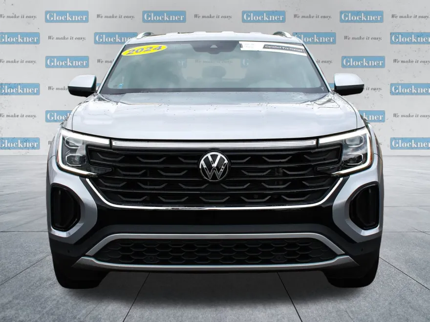 2024 Volkswagen Atlas Cross Sport SE Technology photo 1