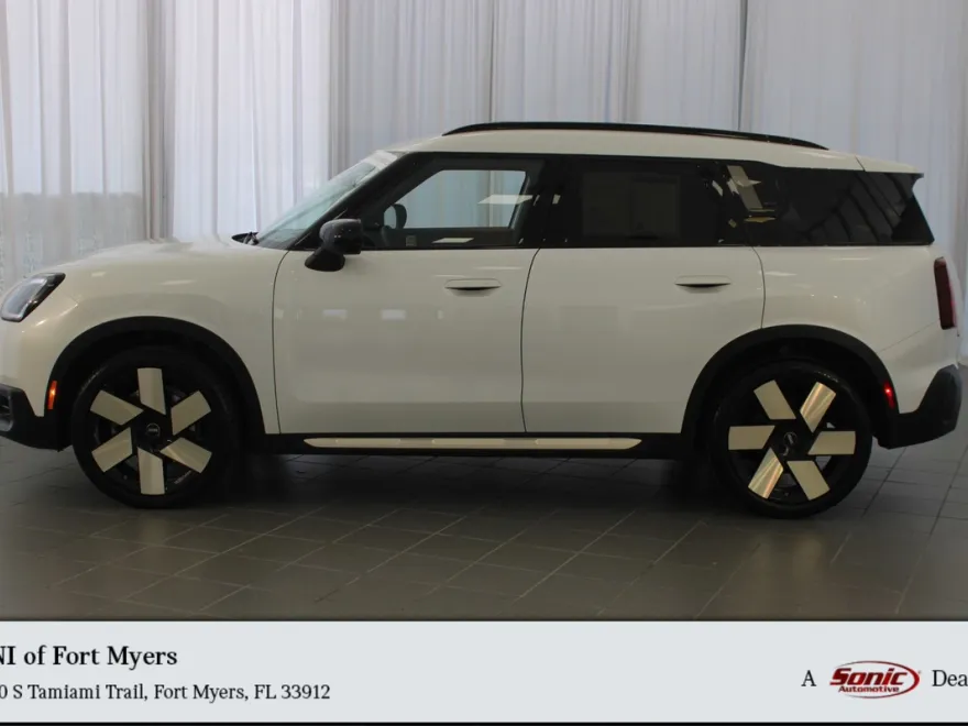 2025 Mini Countryman S photo 1