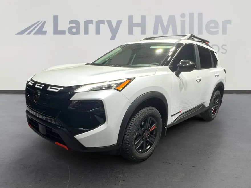 2026 Nissan Rogue SV photo 1