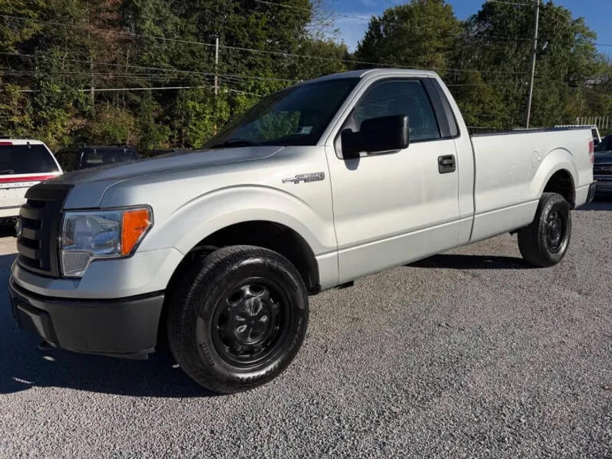 2009 Ford F-150 XL photo 1